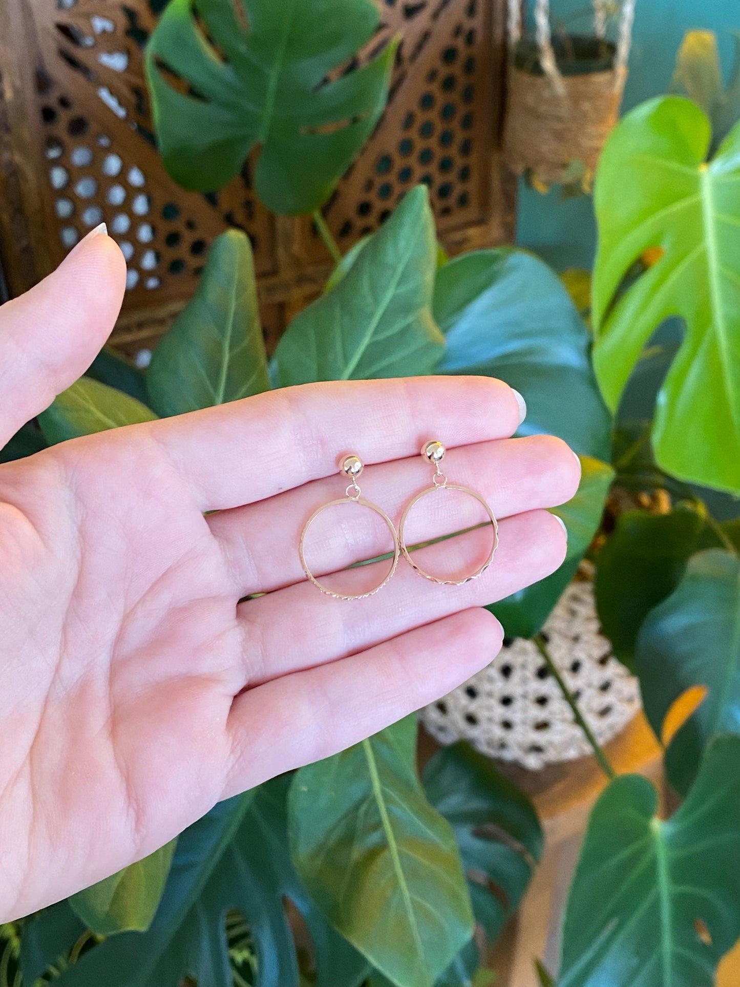 Vintage 18k Yellow Gold Designed Ring Dangle Stud Earrings