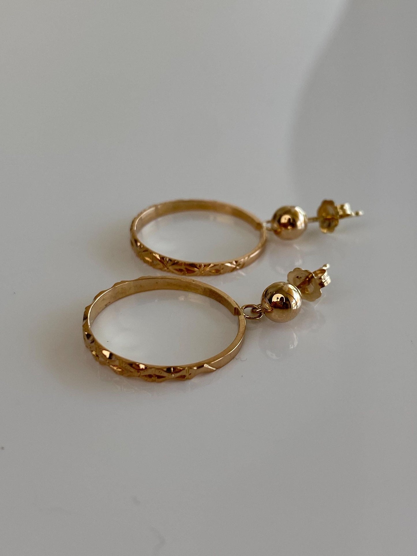Vintage 18k Yellow Gold Designed Ring Dangle Stud Earrings