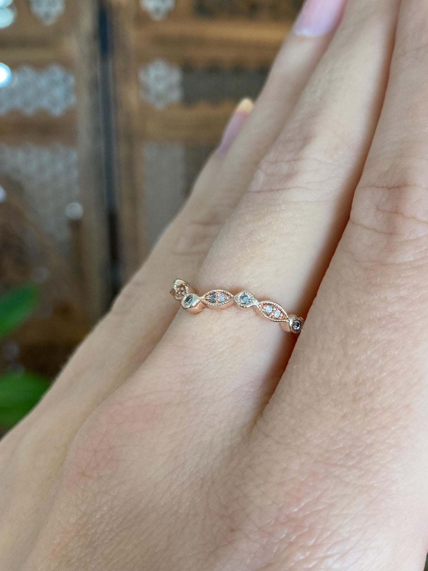 Vintage Solid 10k Rose Gold Diamond Chevron Ring - Size 6.75