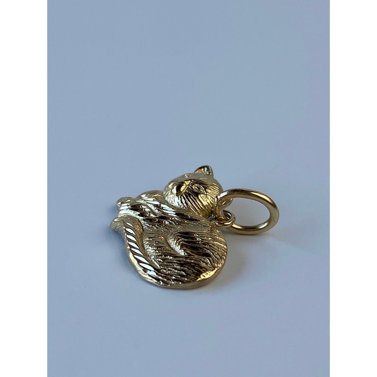 Vintage Solid 14k Yellow Gold Diamond Cut Laying Cat Charm