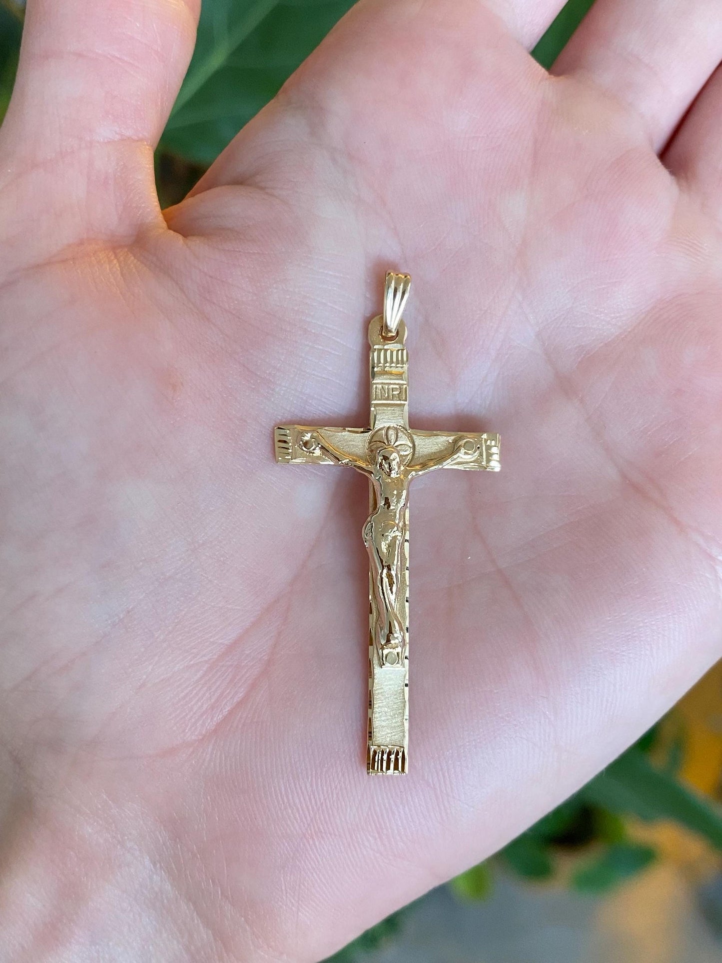 Vintage Solid 14k Yellow Gold Crucifix Cross Charm