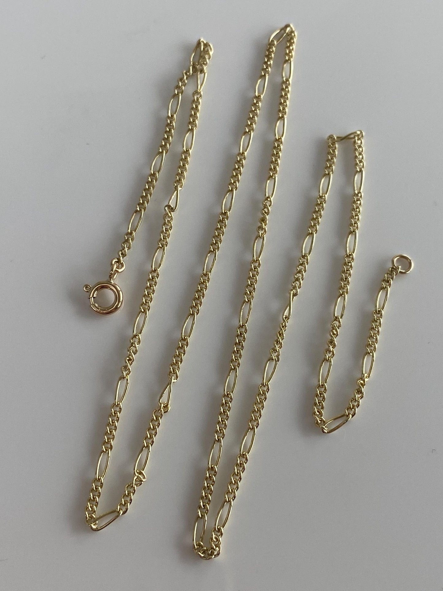 Vintage Solid 14k Yellow Gold Figaro Chain Necklace - 19 inches