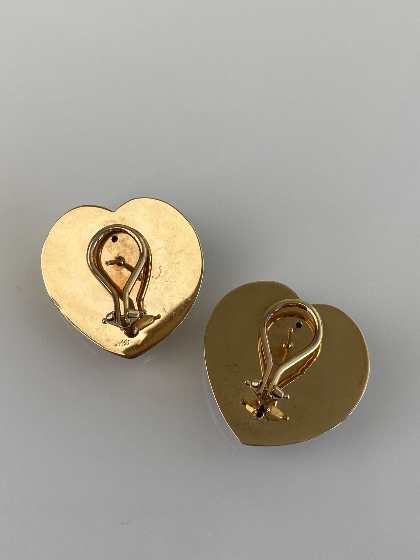Vintage 14k Yellow Gold Blue Lapis Heart Stud Earrings