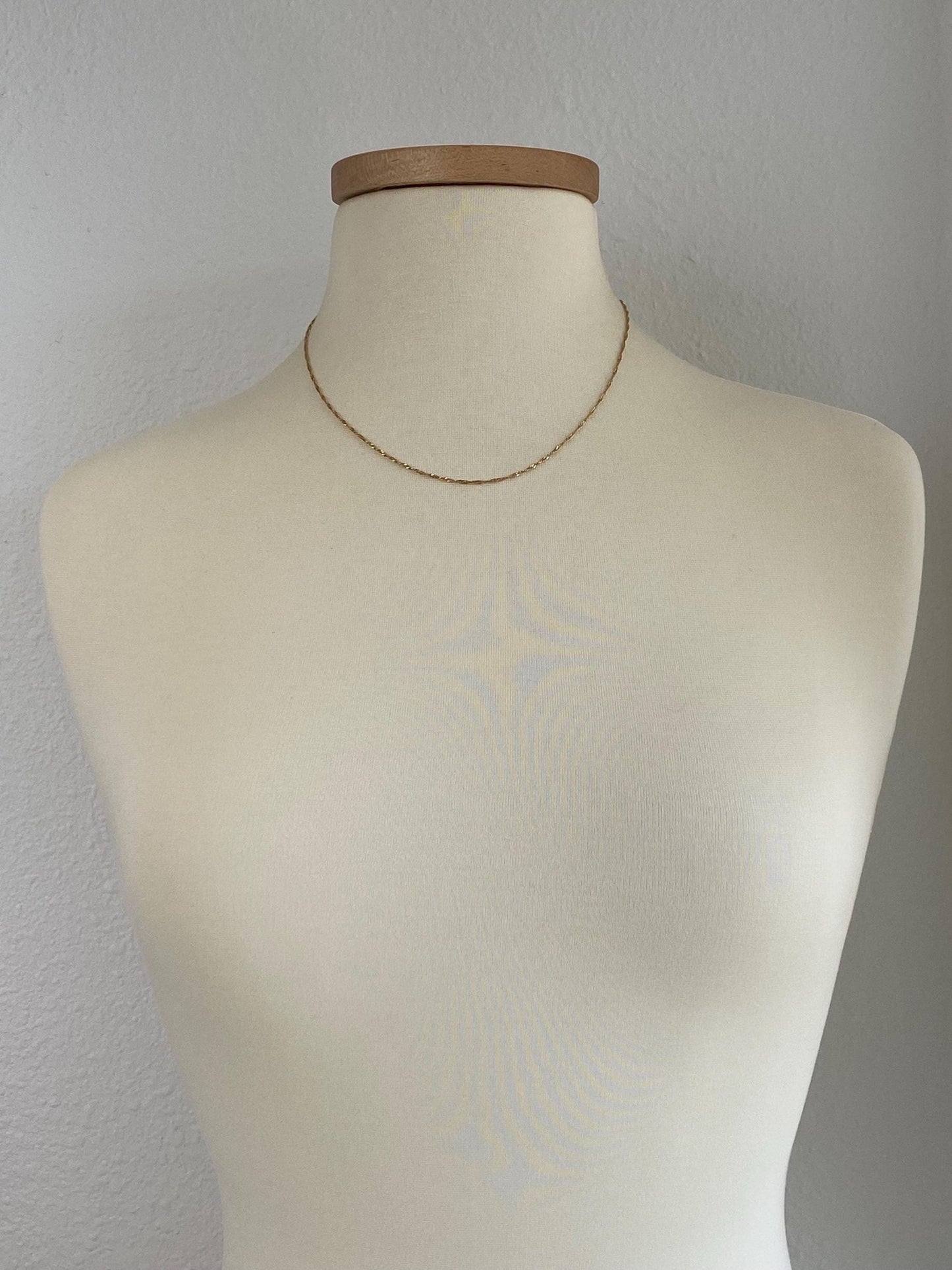 Vintage Solid 14k Yellow Gold Twist Chain Necklace -18.5 inches
