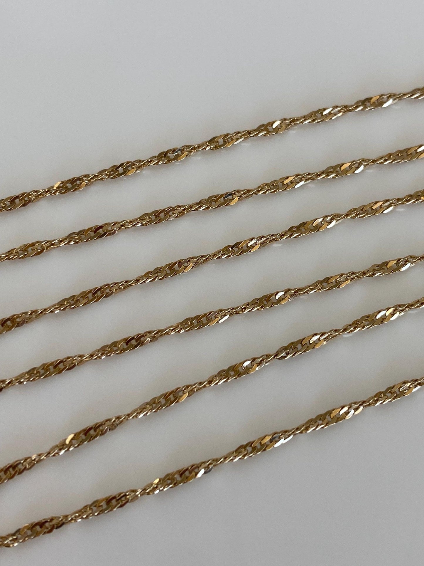 Vintage Solid 14k Yellow Gold Twist Chain Necklace -18.5 inches