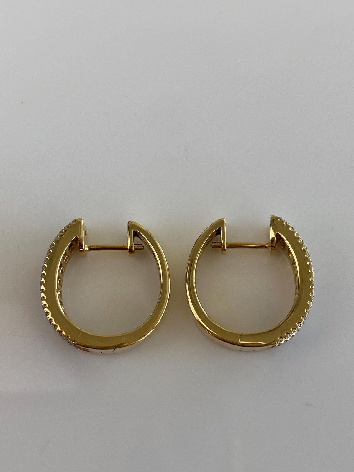 Vintage Solid 18k Yellow Gold Diamonds Rainbow Sapphire Hoop Earrings