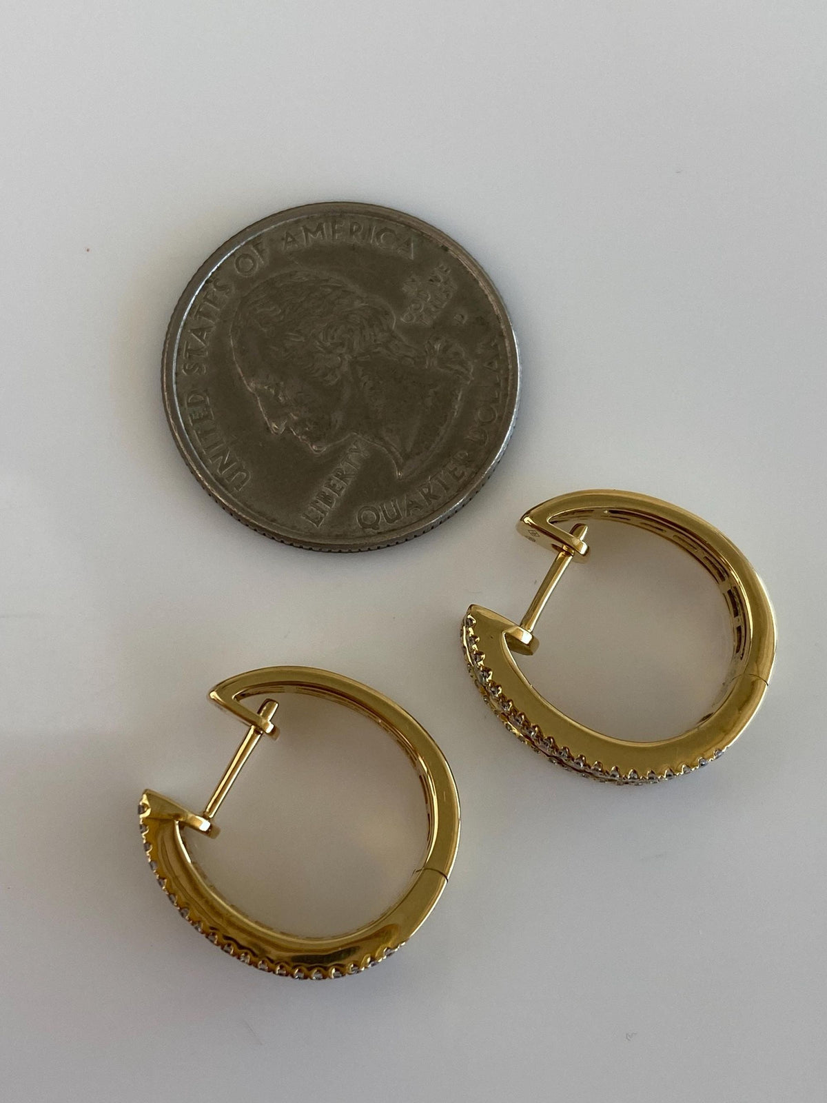 Vintage Solid 18k Yellow Gold Diamonds Rainbow Sapphire Hoop Earrings