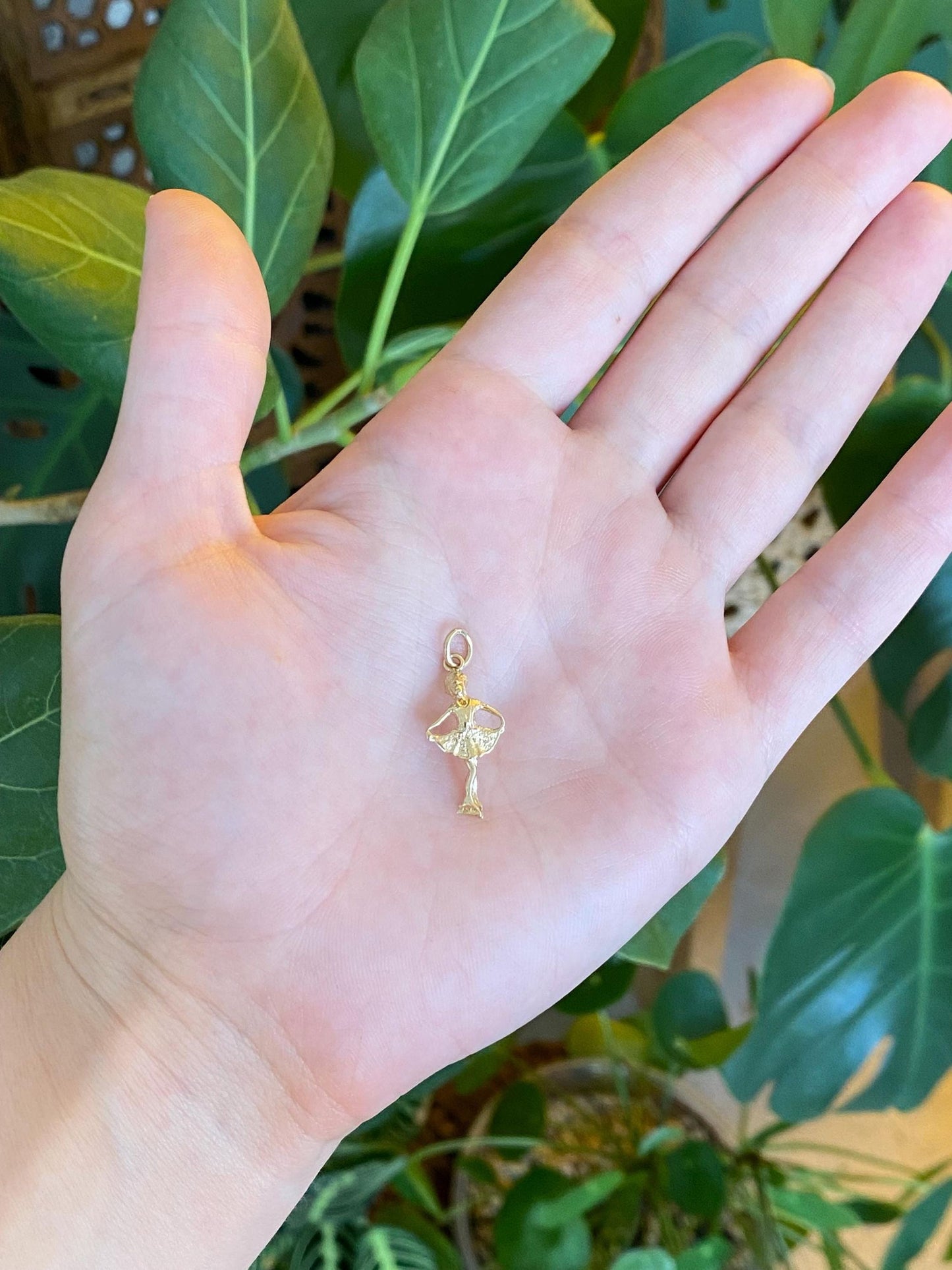 Vintage Solid 10k Yellow Gold Figure Skater Lady Charm