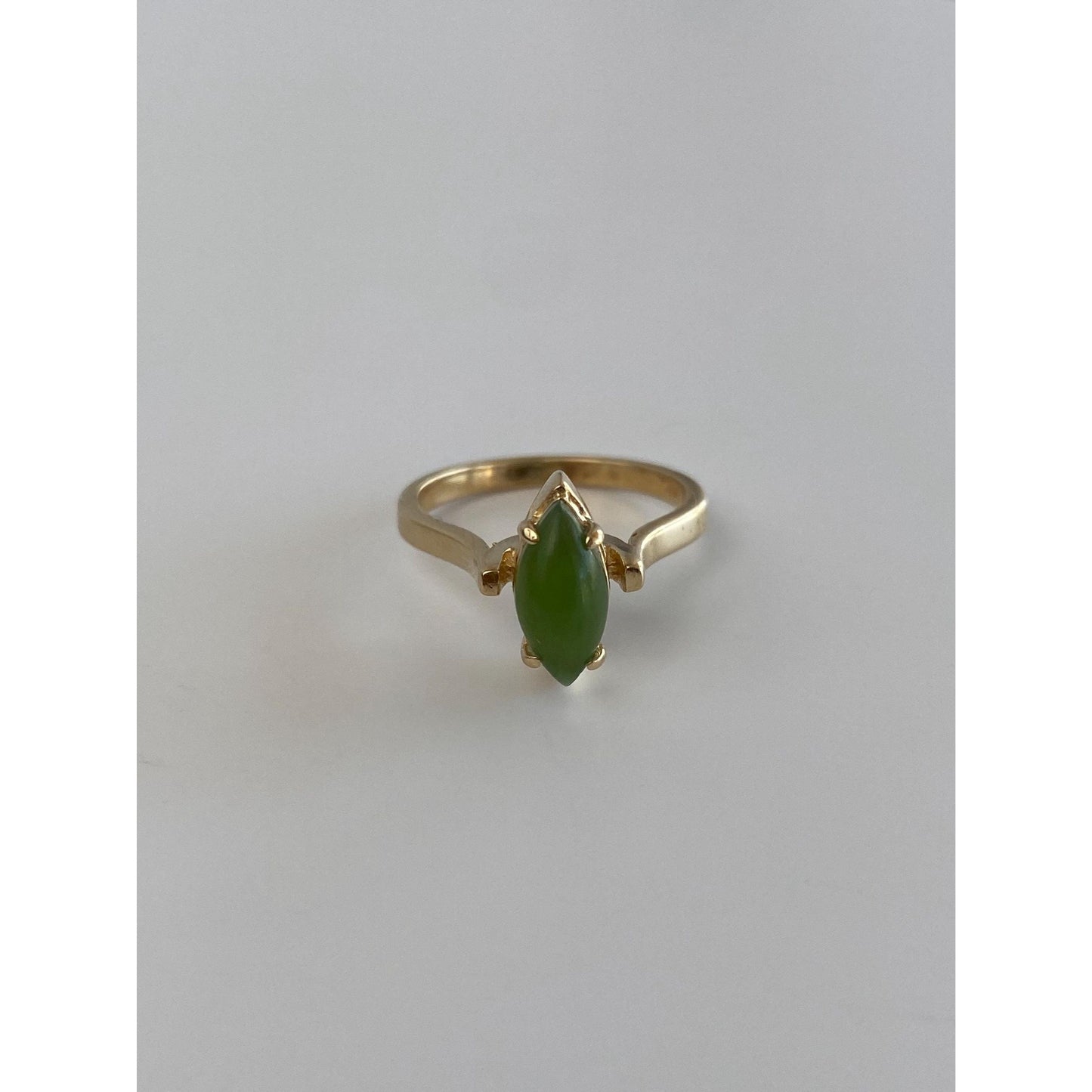 Vintage Solid 14k Yellow Gold Nephrite Ring - Size 4.75