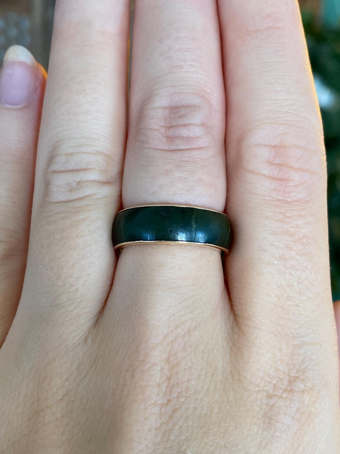 Vintage Solid 14k Yellow Gold Dark Nephrite Stone Ring Band - Size 6.5