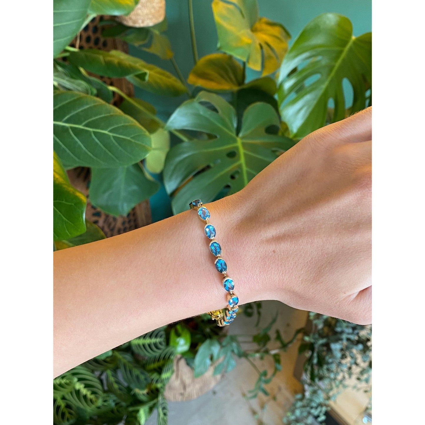 Solid 14k Yellow Gold Topaz Link Bracelet - 7.25 inches