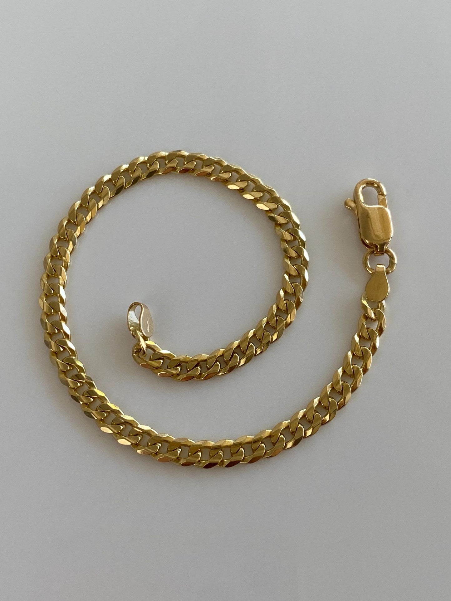Vintage Solid 18k Yellow Gold Flat Curb Chain Bracelet - 8.25 inches