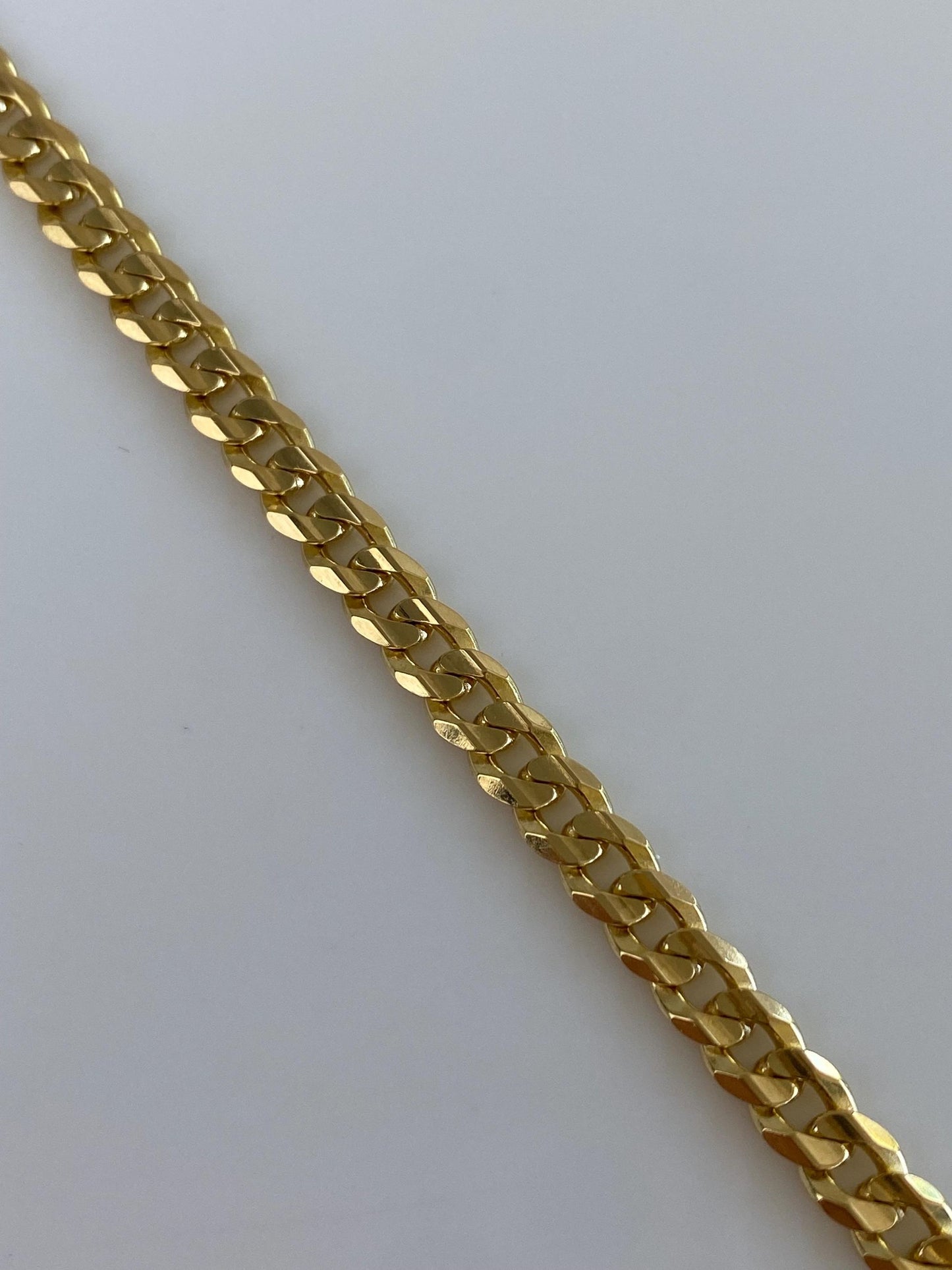 Vintage Solid 18k Yellow Gold Flat Curb Chain Bracelet - 8.25 inches