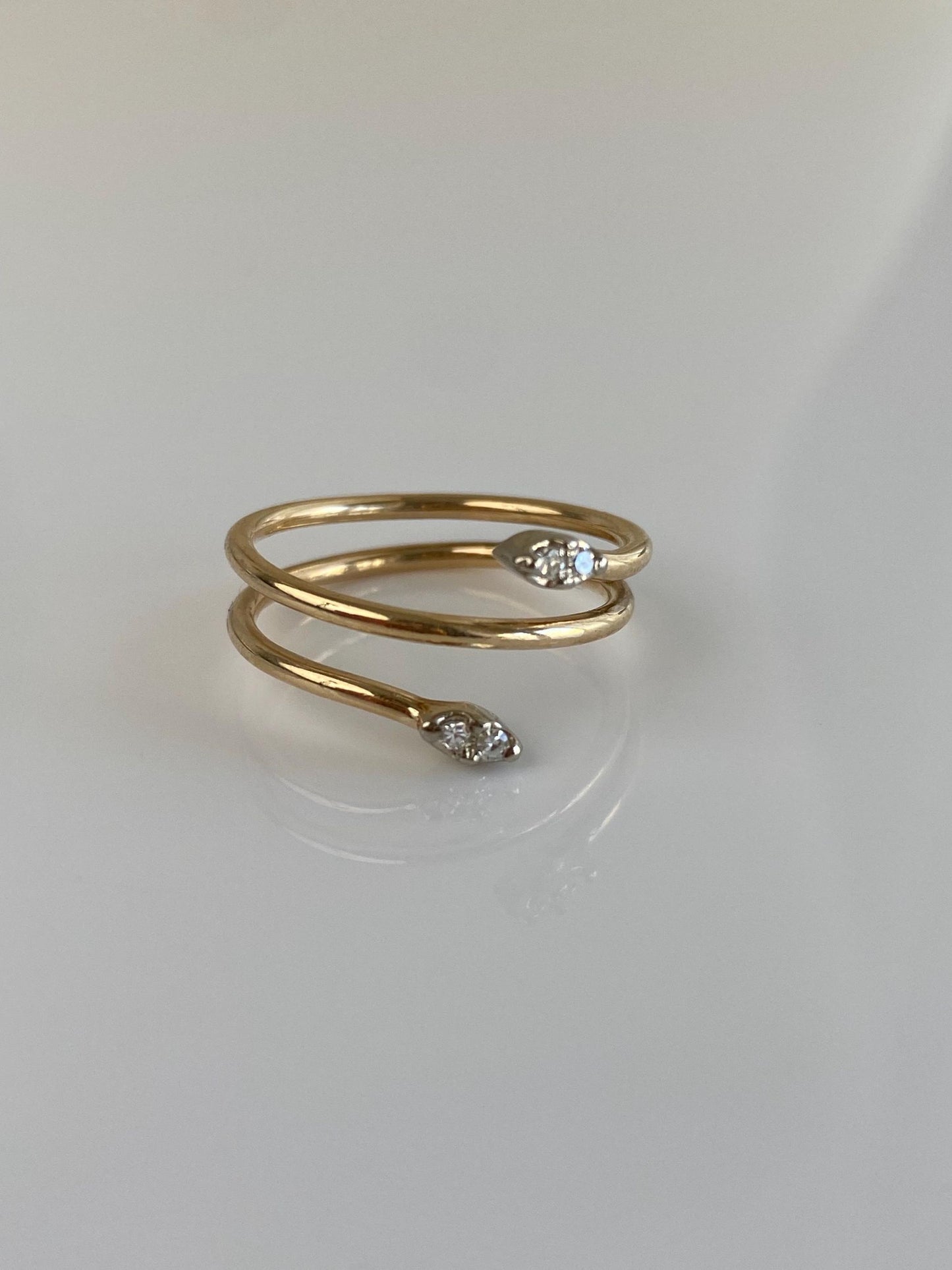 Vintage Solid 14k White & Yellow Gold Diamond Spring Ring - Size 8