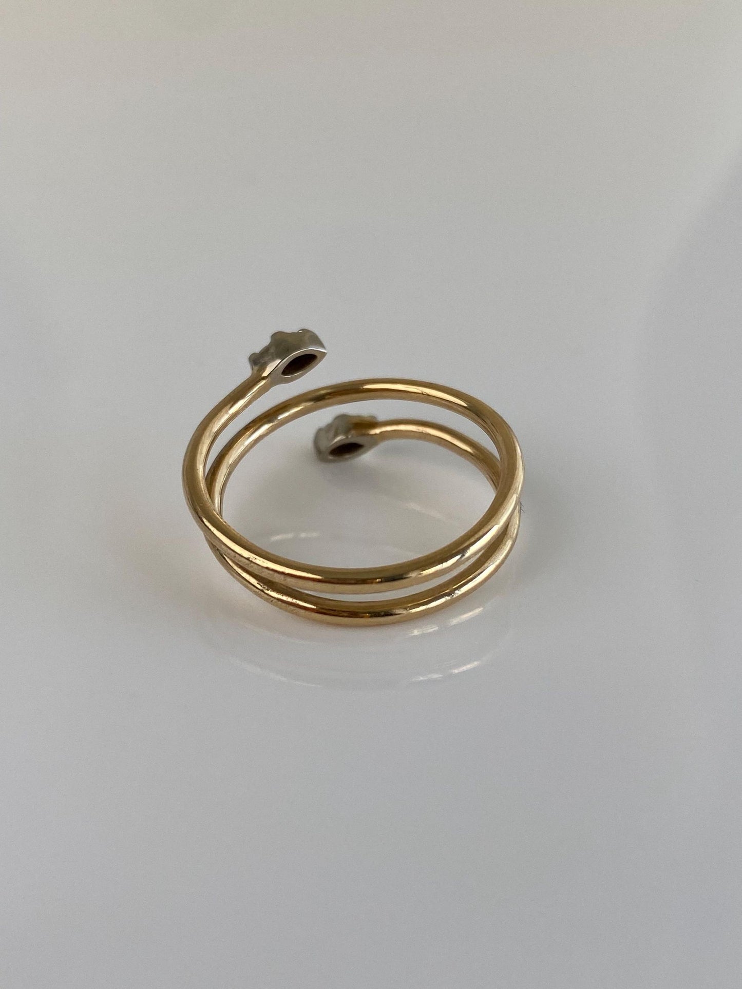 Vintage Solid 14k White & Yellow Gold Diamond Spring Ring - Size 8