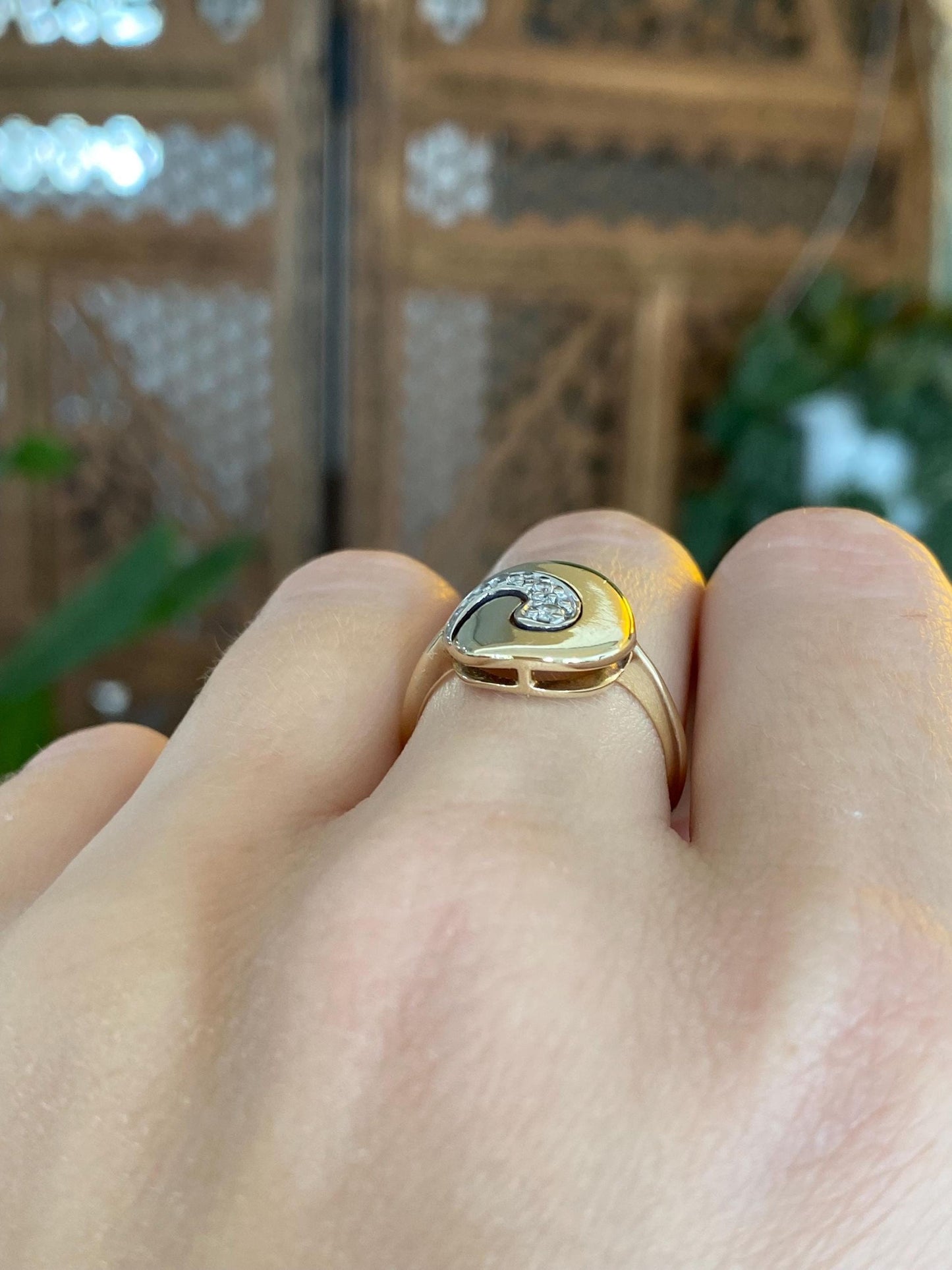 Vintage Solid 14k White & Yellow Gold Diamond Yin Yang Ring - Size 6.25