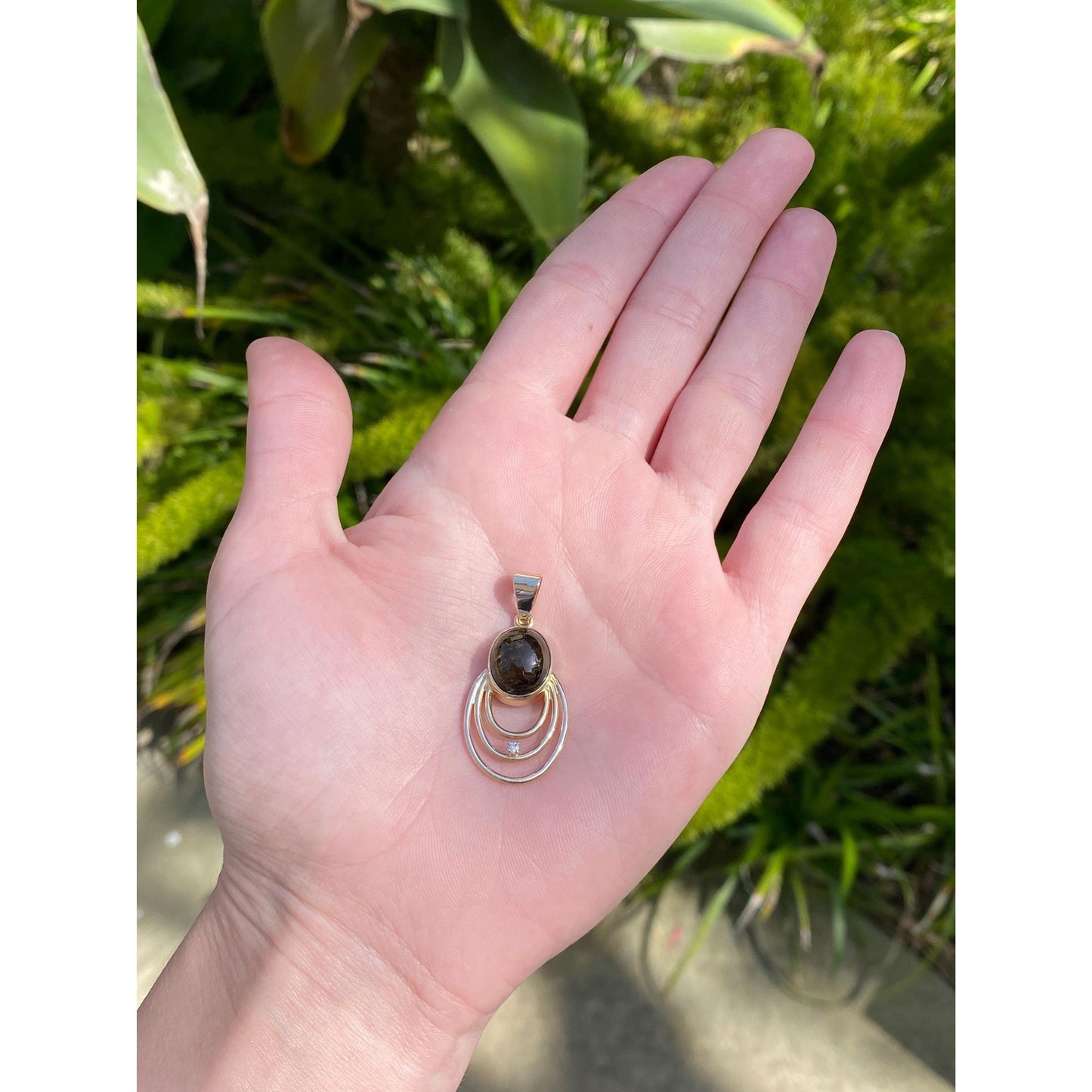 Vintage Solid 10k Yellow Gold Clear Sapphire Green Tourmaline Charm