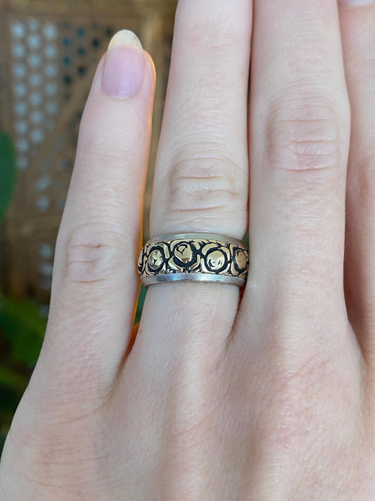 Vintage Solid 14k White & Yellow Gold Floral Ring Band - Size 4.75