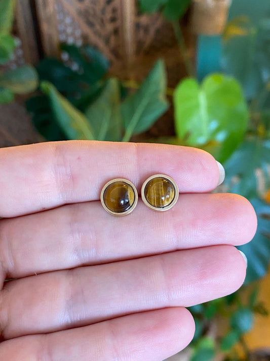 Vintage Solid 14k Yellow Gold Tigers Eye Stud Earrings