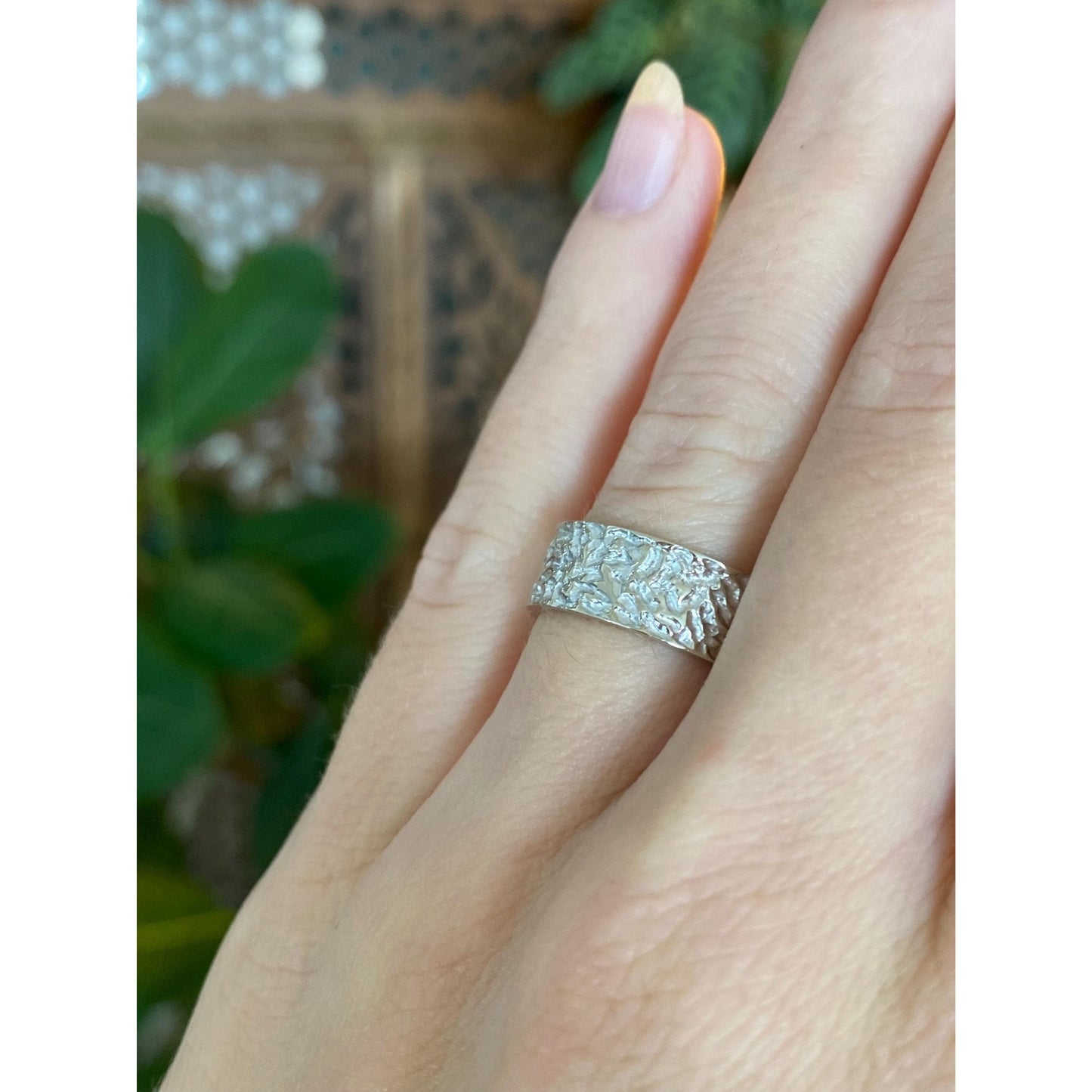 Vintage Solid 14k White Gold Textured Ring Band - Size 5.5