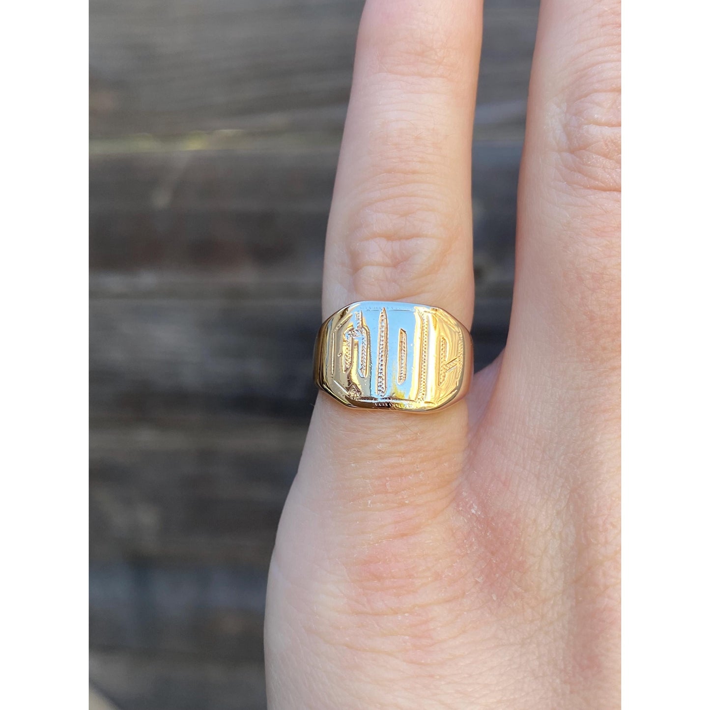 Vintage Solid 10k Yellow Gold Monogram 'WDC' Signet Ring - Size 2.75