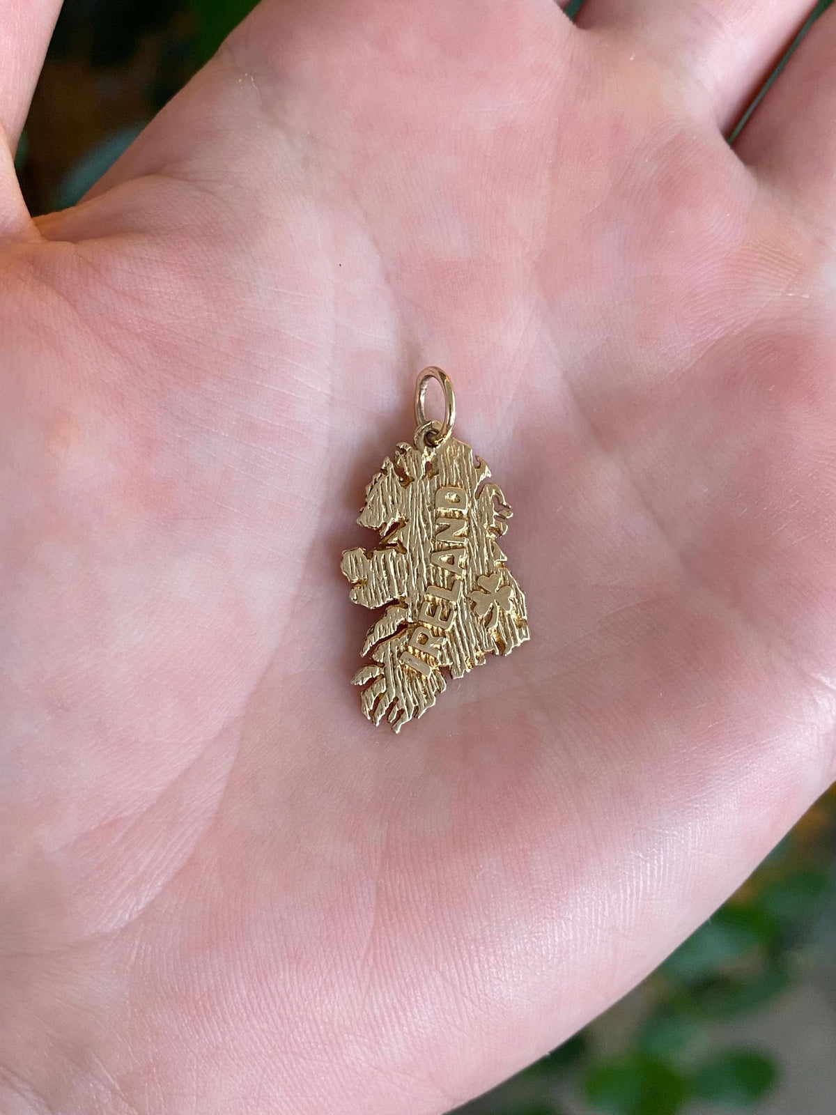 Vintage Solid 9k Yellow Gold Ireland Charm