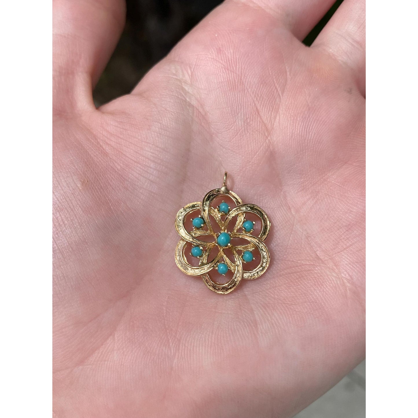Vintage Solid 14k Yellow Gold Turquoise Knot Charm