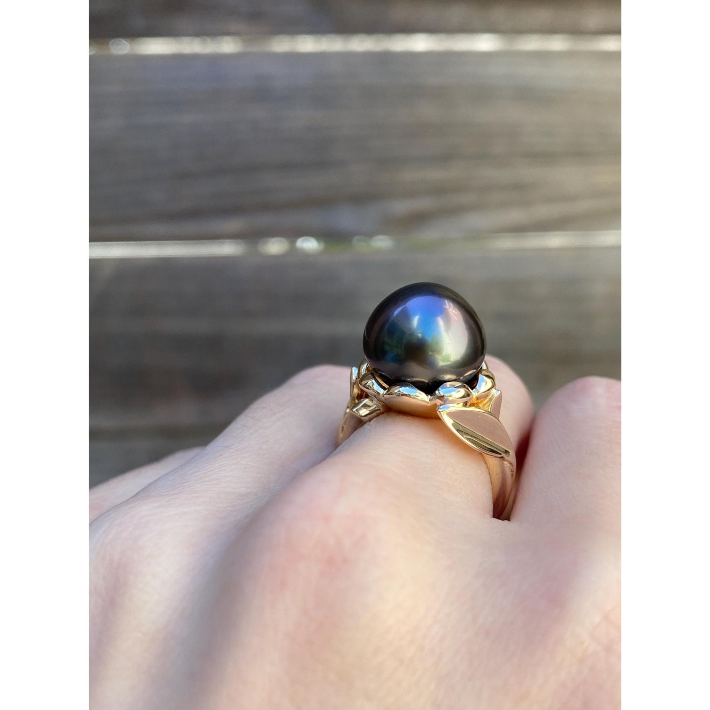 Vintage Solid 14k Yellow Gold Mabe Pearl Ring - Size 6