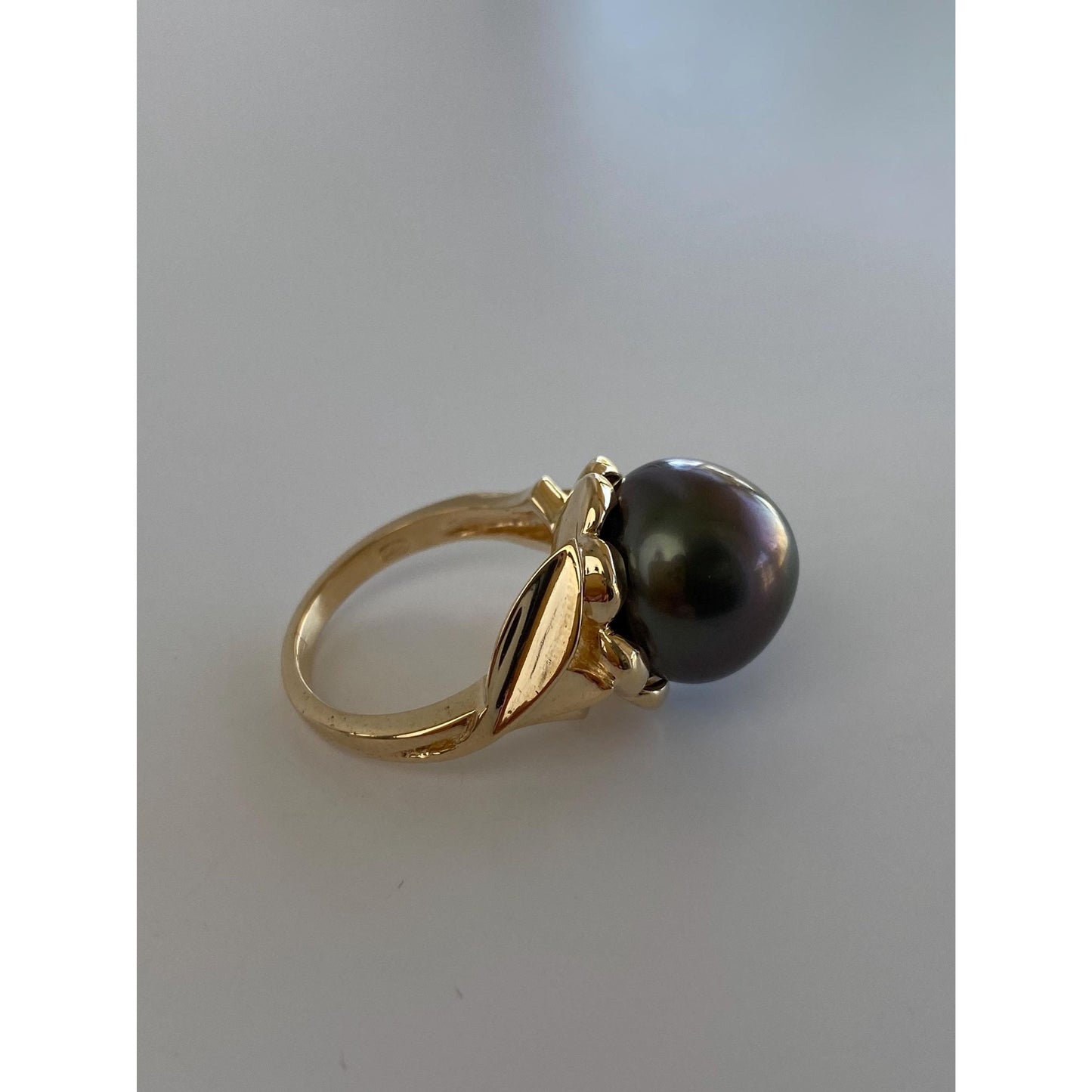 Vintage Solid 14k Yellow Gold Mabe Pearl Ring - Size 6