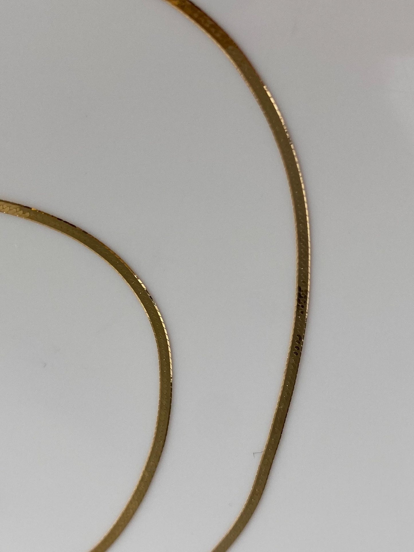Vintage Solid 14k Yellow Gold Slim Flat Chain Necklace - 18 inches