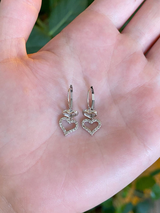Vintage Solid 14k White Gold Clear Sapphire Heart Dangle Earrings