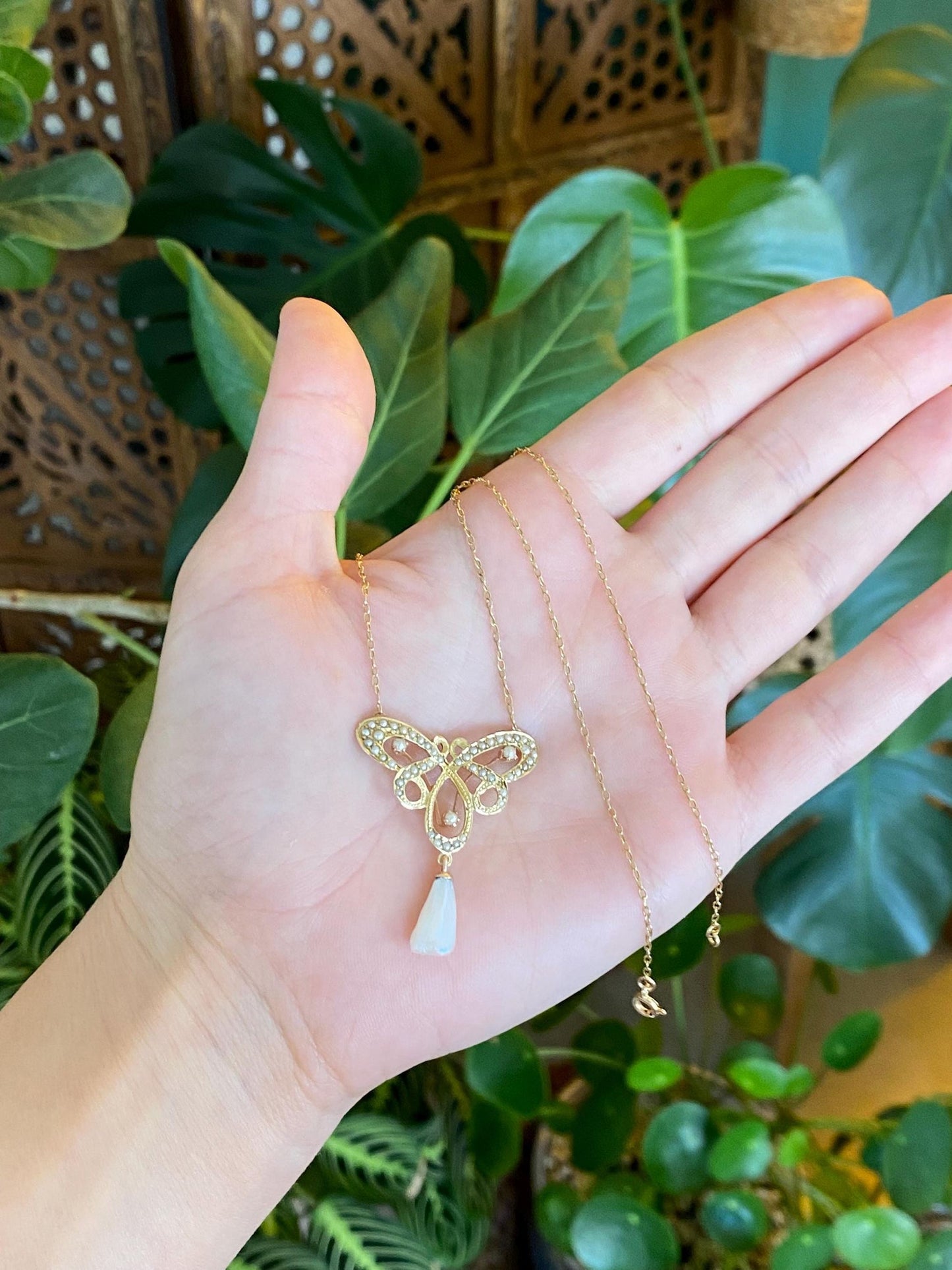 Vintage Solid 14k Yellow Gold Seed Pearls Freeform Pearl Butterfly Cable Chain Necklace - 15.75 inches