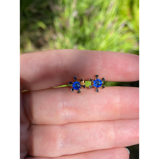 Vintage Solid 10k Yellow Gold Blue Cubic Zirconia Flower Screw Back Stud Earrings