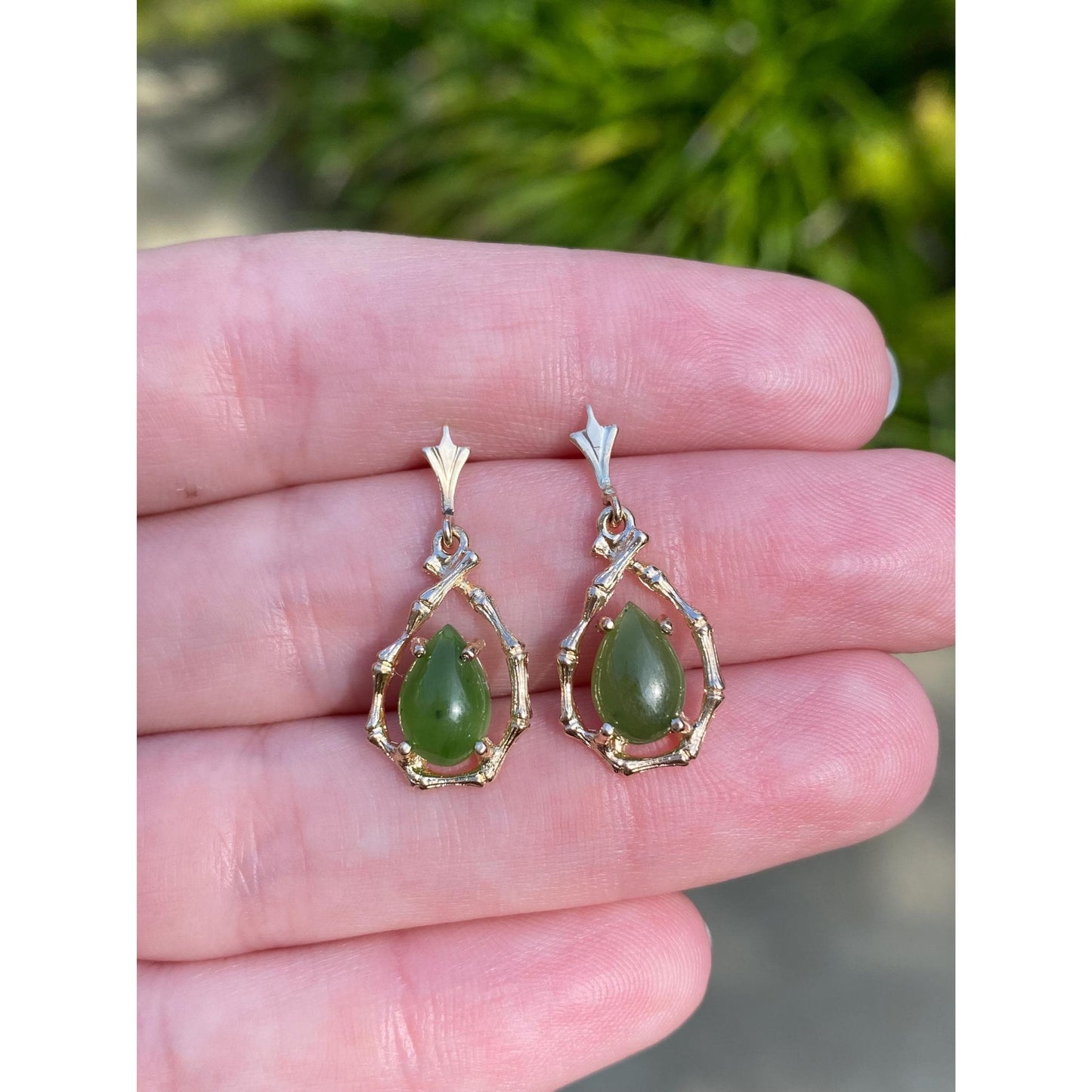 Vintage Solid 14k Yellow Gold Nephrite Bamboo Dangle Stud Earrings