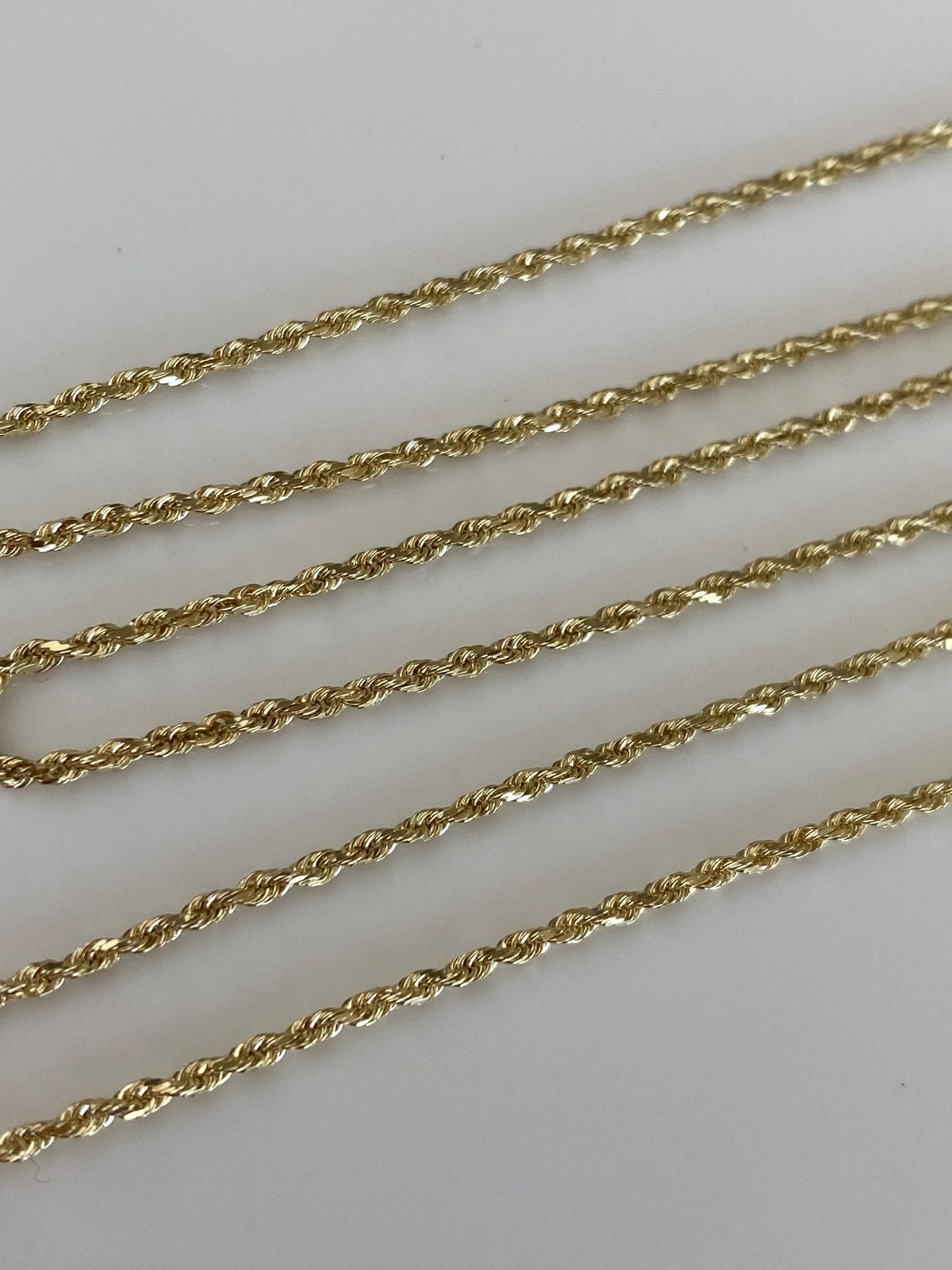 Vintage 14k Yellow Gold Slim Rope Chain Necklace - 21.5 inches