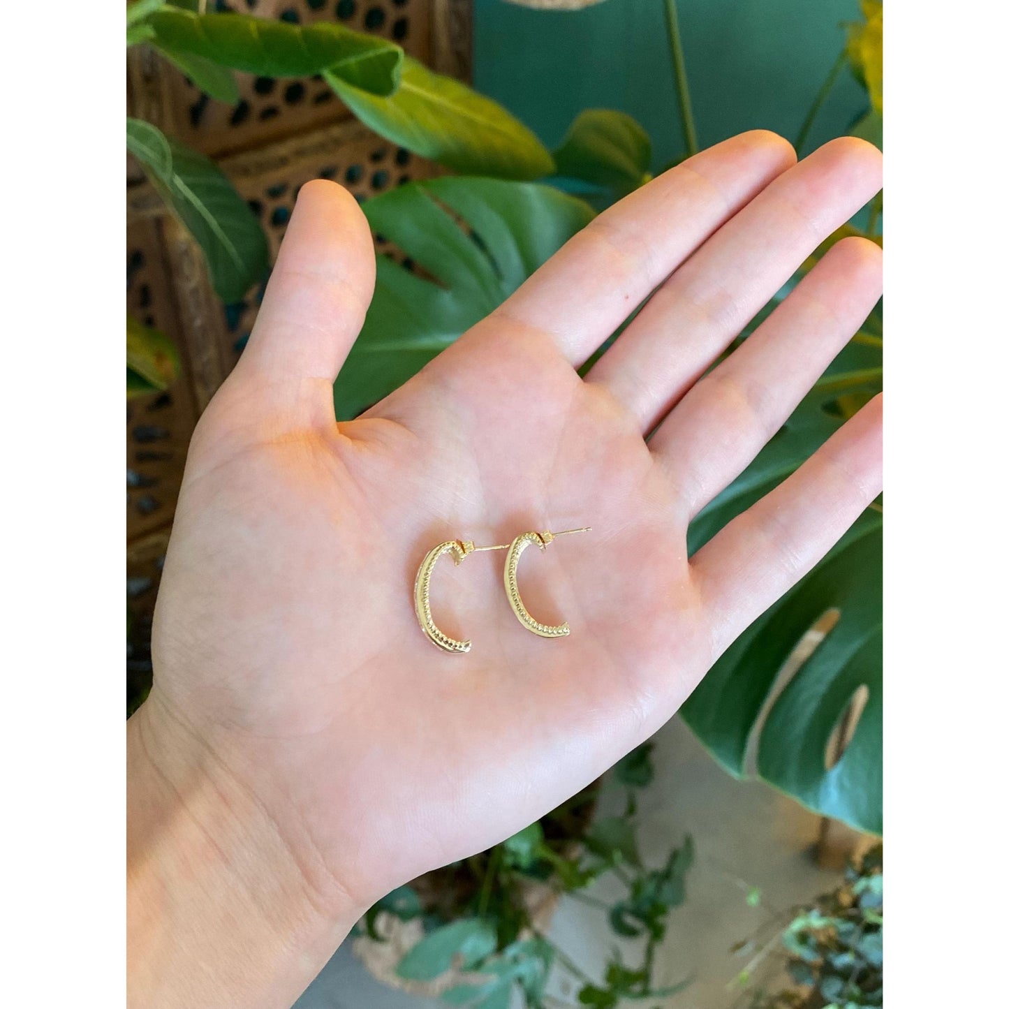 Vintage Solid 14k Yellow Gold Cubic Zirconia Drop Earrings