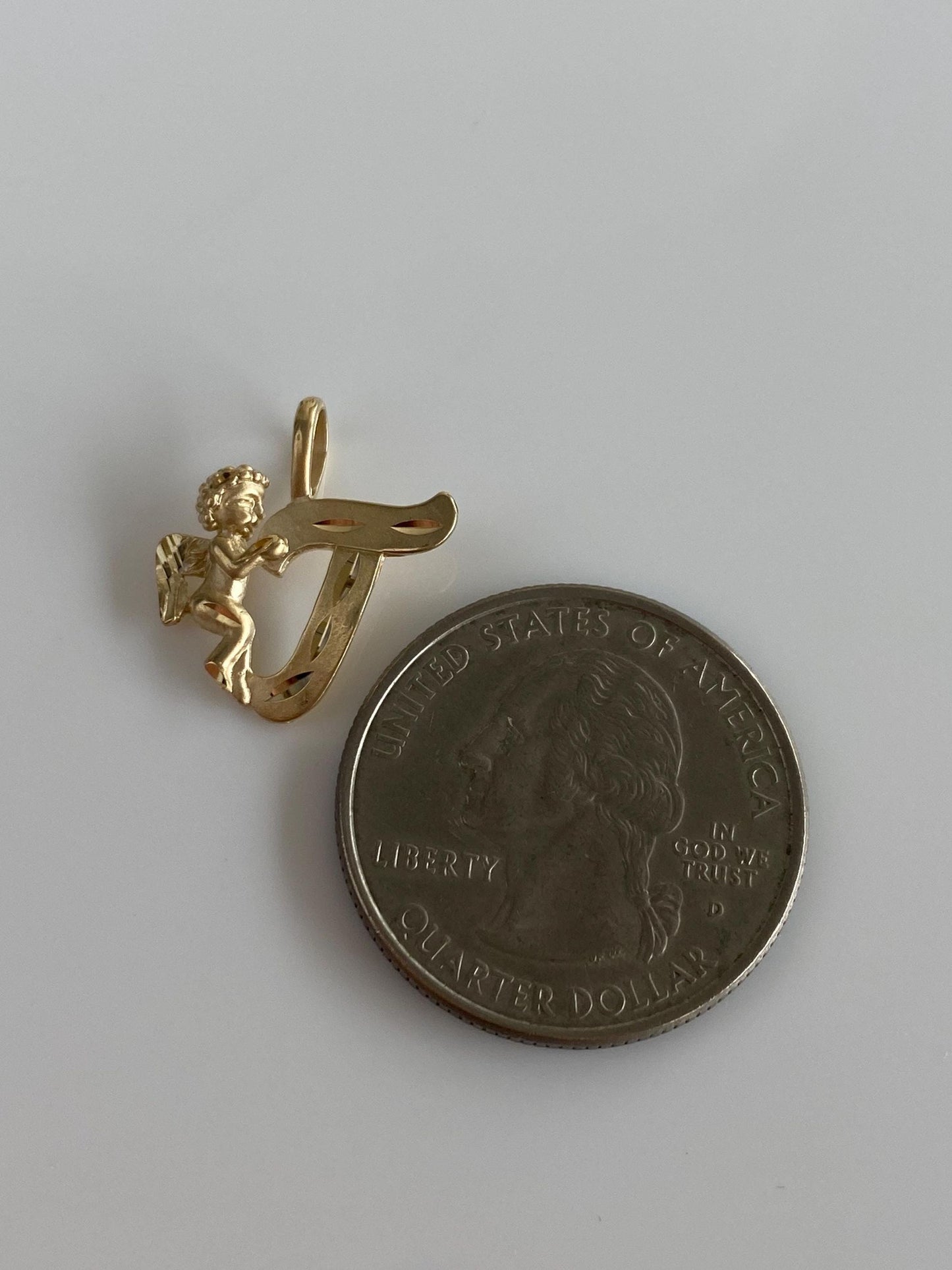 Vintage Solid 10k Yellow Gold Diamond Cut Angel Initial 'T' Charm
