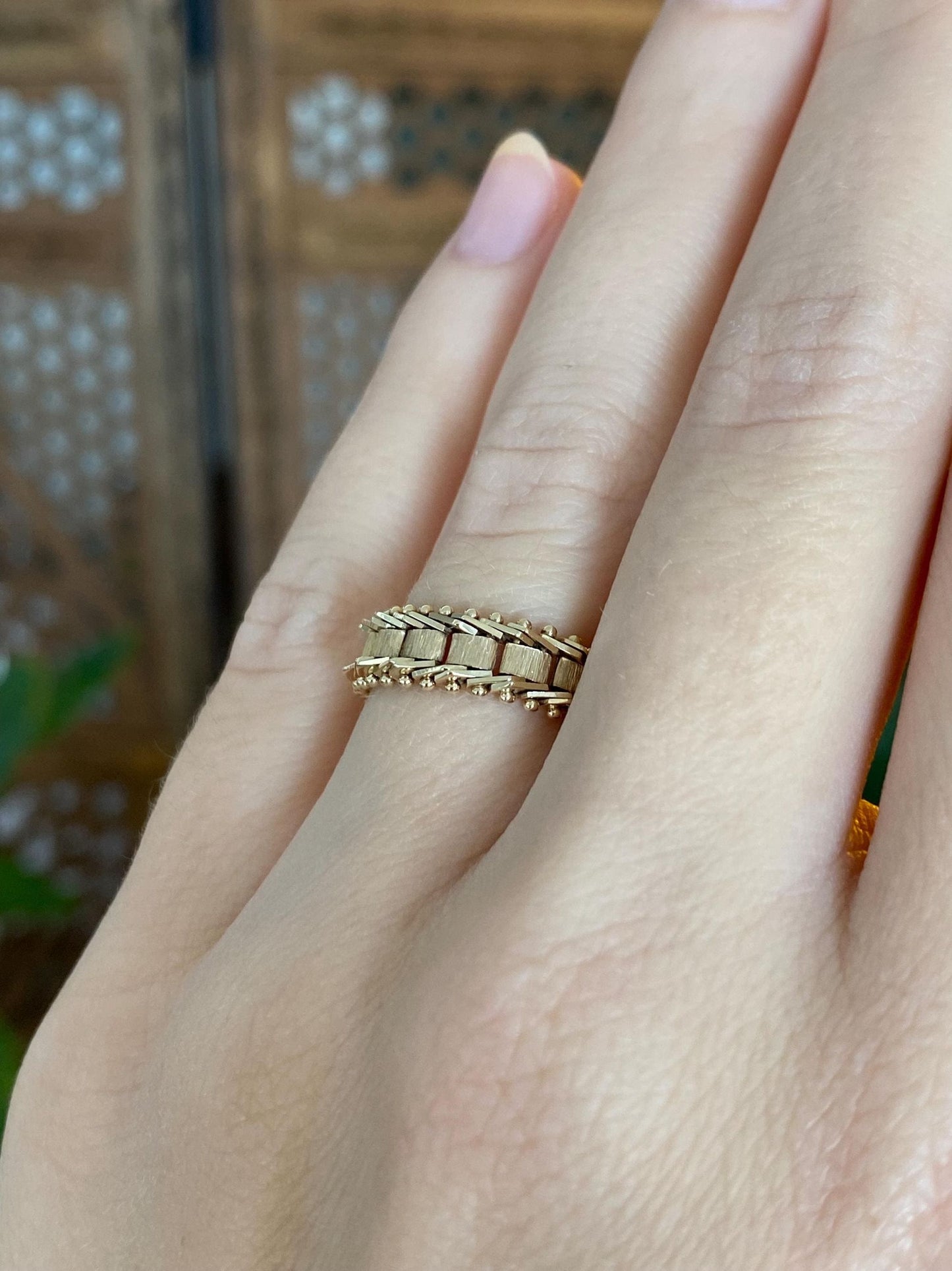 Vintage Solid 14k Yellow Gold Mesh Chain Ring Band - Size 5.5