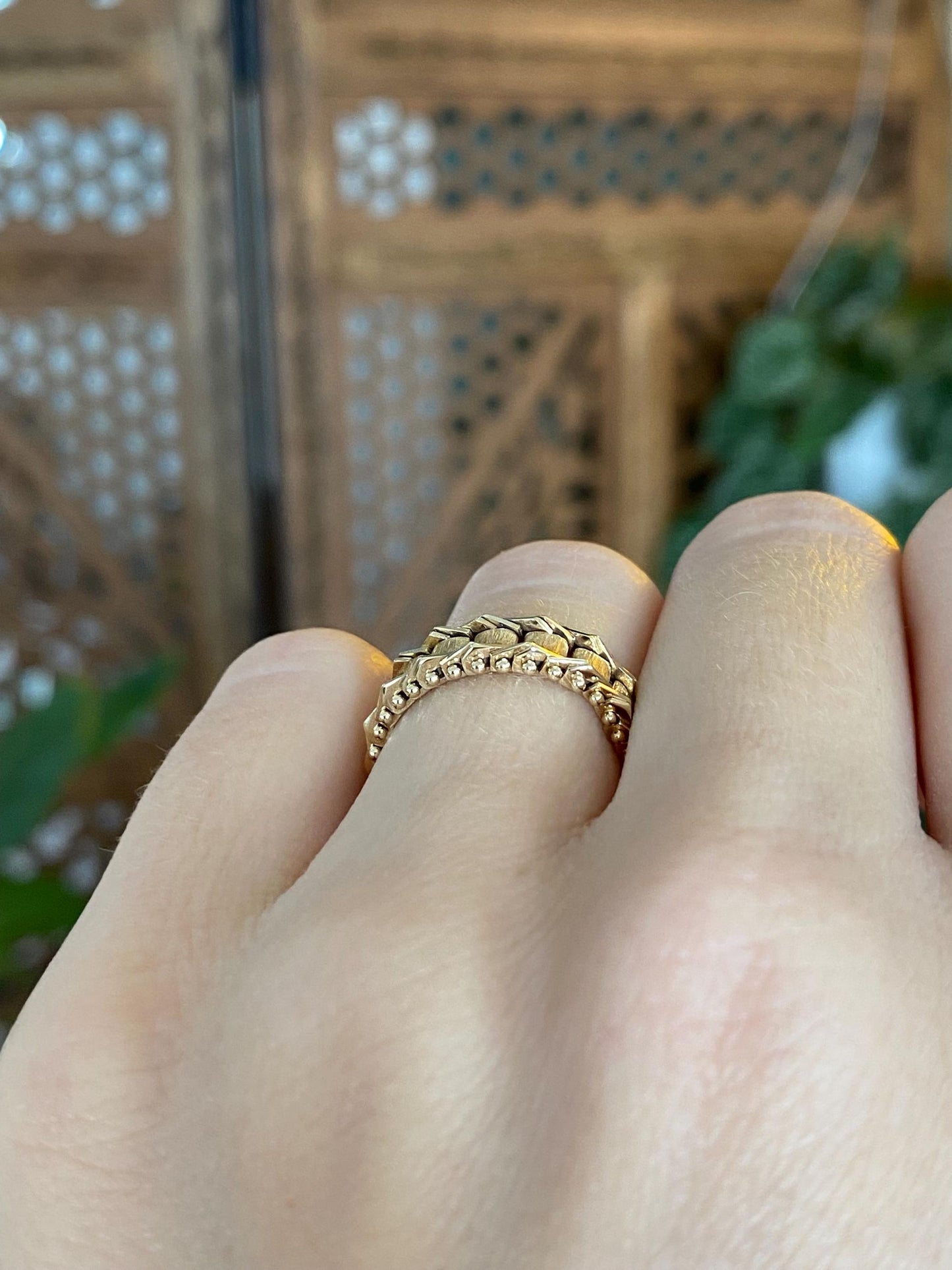 Vintage Solid 14k Yellow Gold Mesh Chain Ring Band - Size 5.5