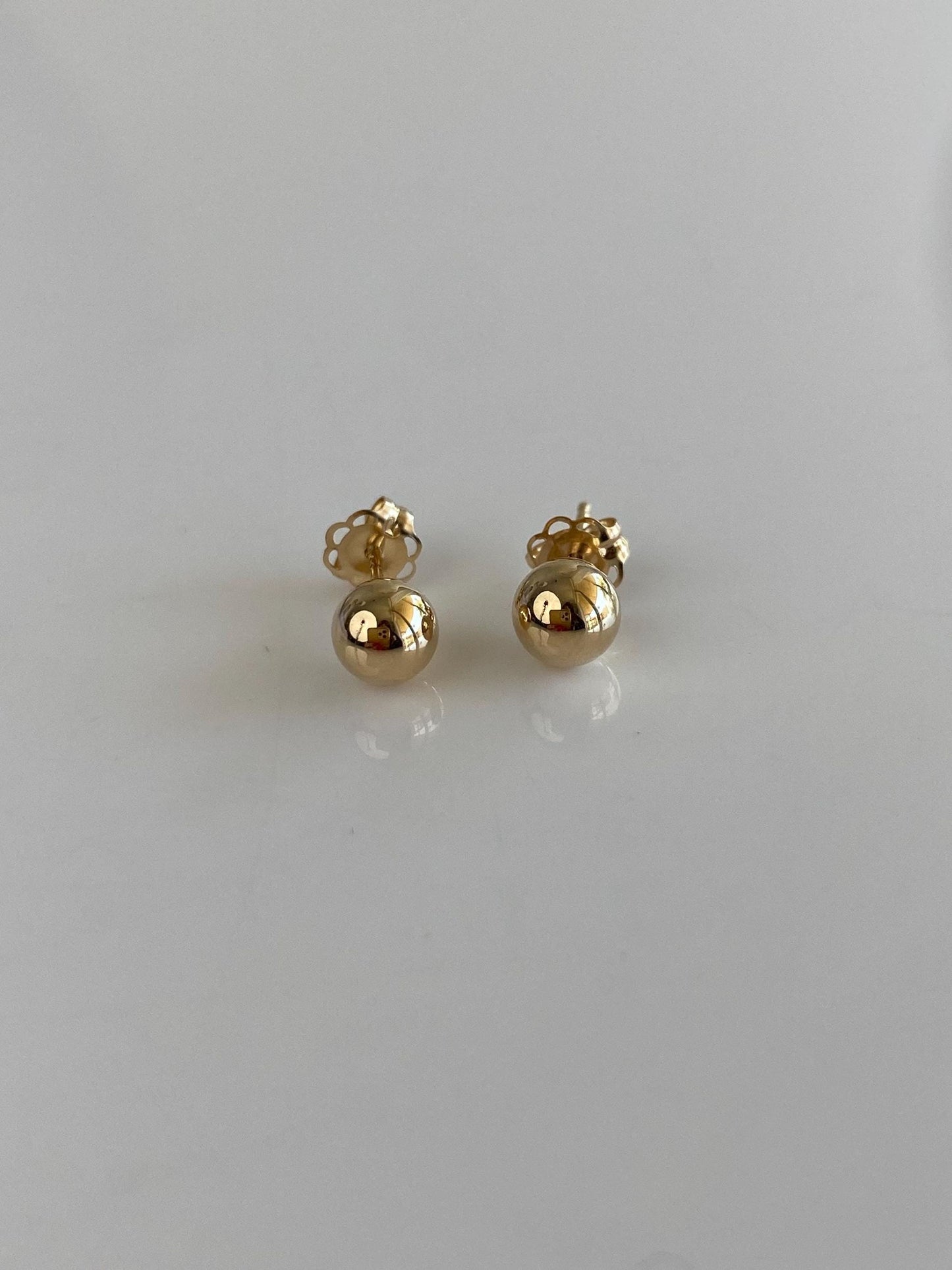 Vintage 14k Yellow Gold Ball Stud Earrings