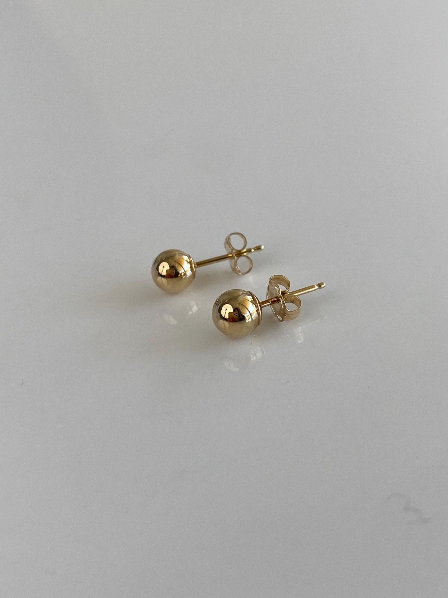 Vintage 14k Yellow Gold Ball Stud Earrings