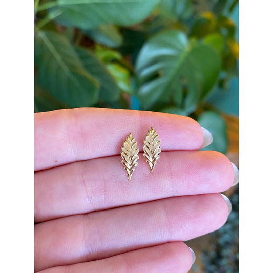 Vintage Solid 14k Yellow Gold Leaf Stud Earrings