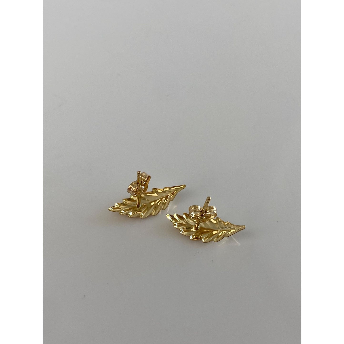 Vintage Solid 14k Yellow Gold Leaf Stud Earrings