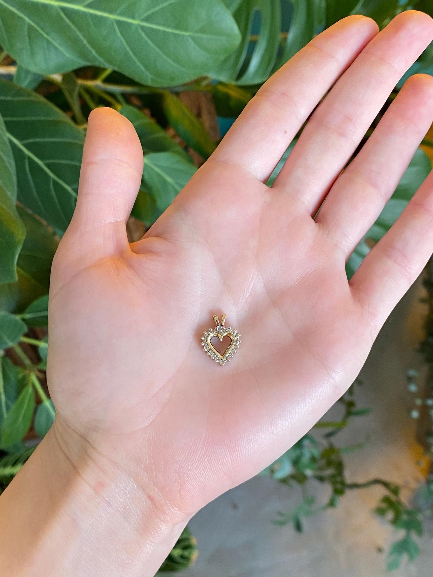 Vintage Solid 10k Yellow Gold Diamond Heart Charm