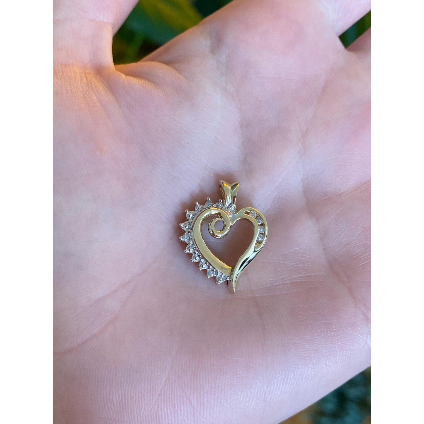 Vintage Solid 10k Yellow Gold Diamond Heart Charm