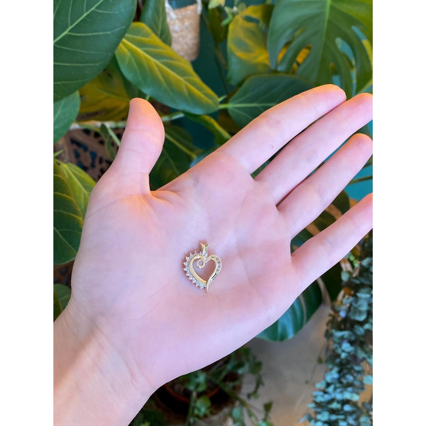 Vintage Solid 10k Yellow Gold Diamond Heart Charm