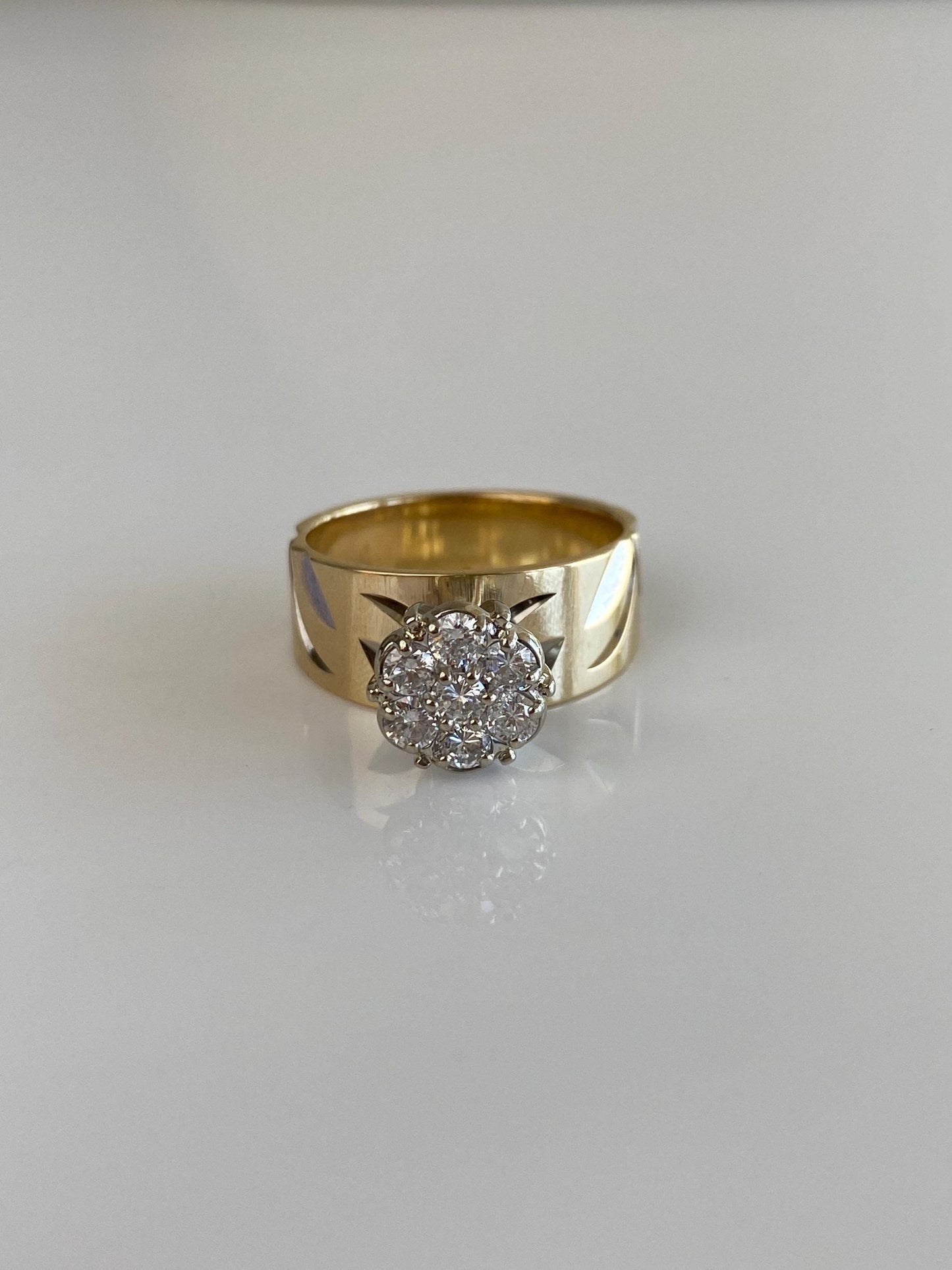 Vintage Solid 14k White & Yellow Gold Diamond Cluster Diamond Cut Ring - Size 7