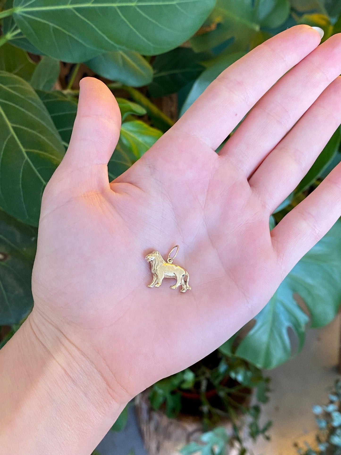 Vintage Solid 9k Yellow Gold Lion Charm - Fine Estate Jewelry - Real Genuine Gold