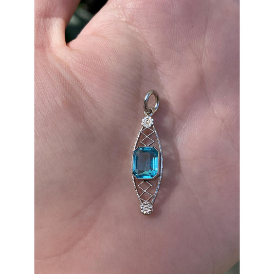 Vintage Solid 10k White Gold Blue Cubic Zirconia Art Deco Charm