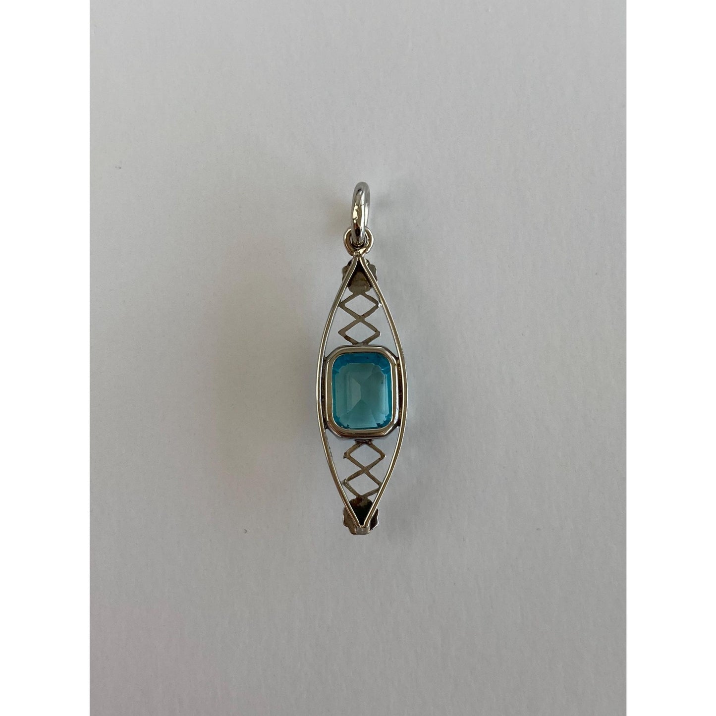 Vintage Solid 10k White Gold Blue Cubic Zirconia Art Deco Charm